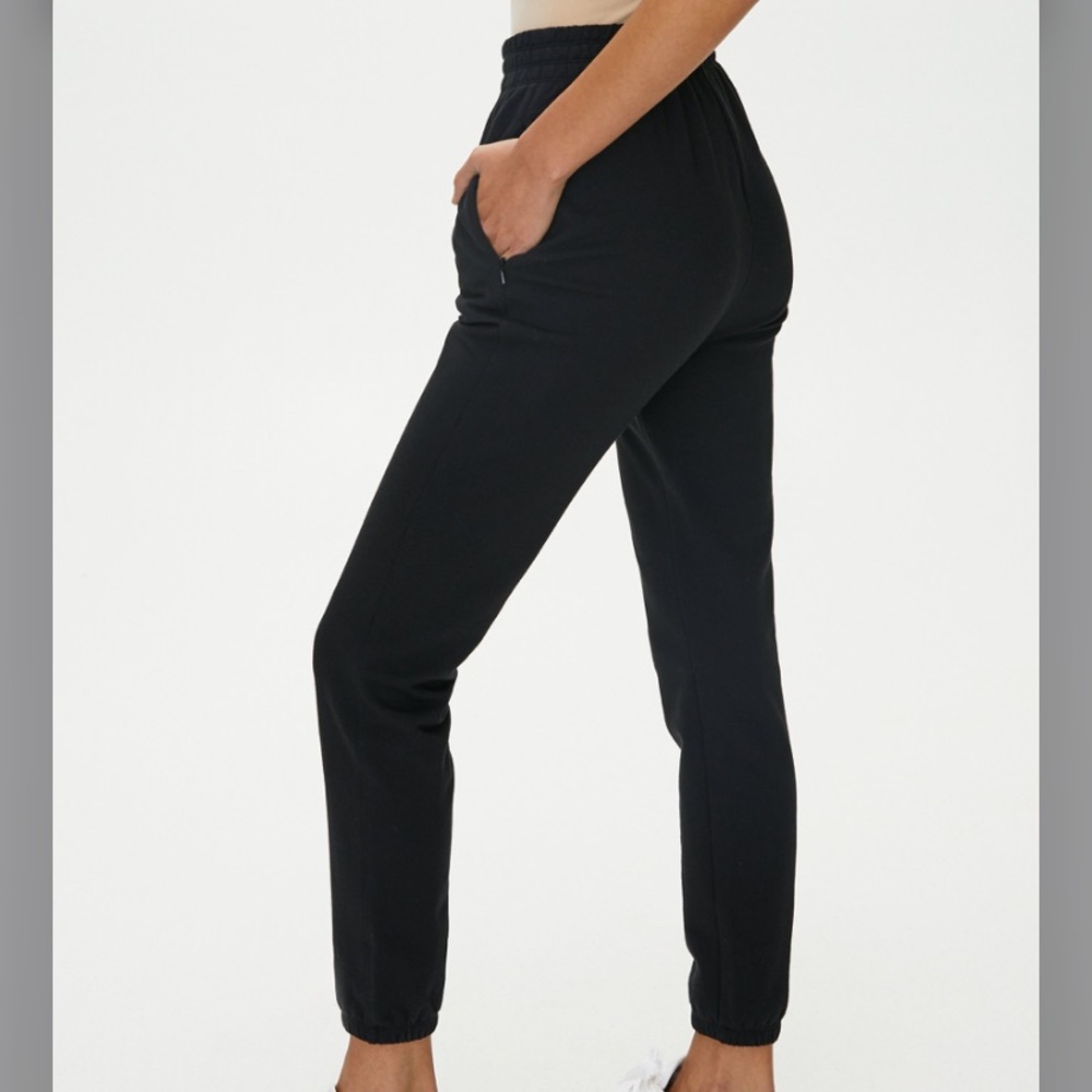 ARITIZIA Black Joggers - Picture 10 of 11